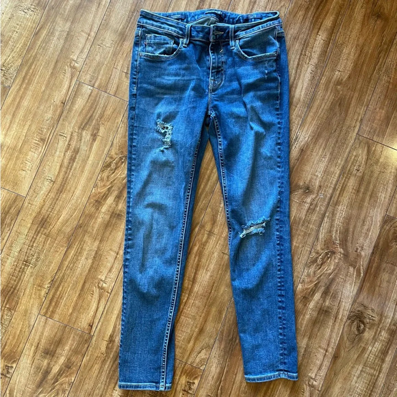 VIGOSS Women’s Blue Distressed Classic Fit Thompson Tomboy Jean Size 27 - Picture 1 of 12